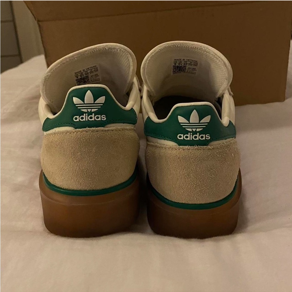 Adidas - Picture 3 of 5